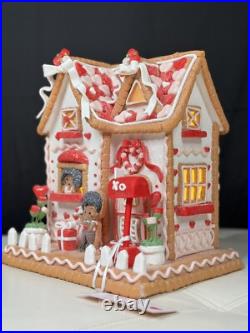 10 Bella Lux Light Up Valentine's Pink & Red Gingerbread House WithBoy & Girl