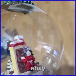 1992 Holiday Classics GrandGlobe 9Musical & Lighted 160MM SnowGlobe TOY SHOPPE