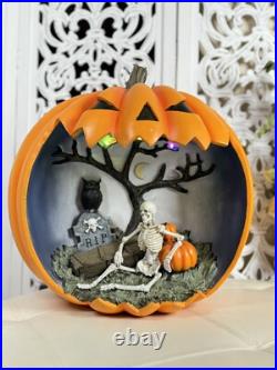 19 Pumpkin Diorama Flashing multicolored LED UP Halloween Skeleton in Graveyard 19 Pumpkin Diorama Flashing multicolored LED UP Halloween Skeleton in Graveyard