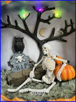 19 Pumpkin Diorama Flashing multicolored LED UP Halloween Skeleton in Graveyard 19 Pumpkin Diorama Flashing multicolored LED UP Halloween Skeleton in Graveyard
