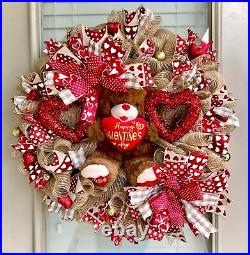28 Valentine wreath withbear