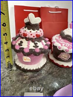 2 Heart Teddy Bear Love Rose Lighted GINGERBREAD CUPCAKE HOUSE Valerie Parr Hill 2 Heart Teddy Bear Love Rose Lighted GINGERBREAD CUPCAKE HOUSE Valerie Parr Hill