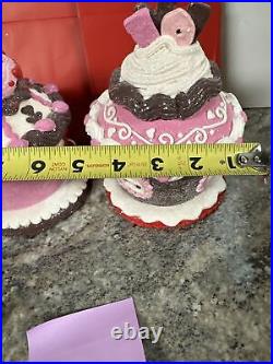 2 Heart Teddy Bear Love Rose Lighted GINGERBREAD CUPCAKE HOUSE Valerie Parr Hill 2 Heart Teddy Bear Love Rose Lighted GINGERBREAD CUPCAKE HOUSE Valerie Parr Hill