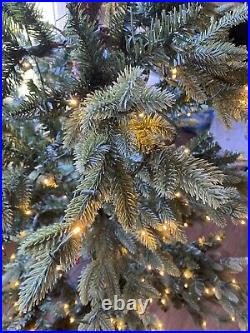 6.5 ft Pre-lit Juniper Alpine artificial Christmas tree Like Balsam Hill