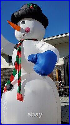 Airblown Inflatable 12 Ft Gemmy 2003 VTG Christmas Snowman Rare