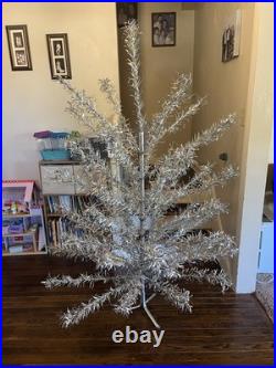 Aluminum Christmas Tree 6 Foot 53 Branches Limbs MCM T-8526-57 50's 60's Xmas
