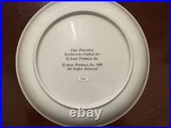 Avon Country Christmas Fine Porcelain Service for 16 (1981, Japan)