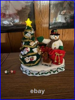 Avon Wonderful Countdown to Christmas Talking Lighted Snowman Advent Tree Works