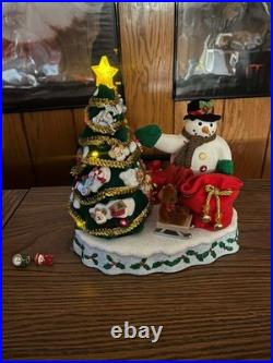 Avon Wonderful Countdown to Christmas Talking Lighted Snowman Advent Tree Works