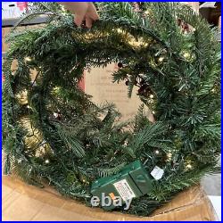 Balsam Hill Pine Peak 28 Wreath Open Box (Box damage/Broken Ornament) $199-Retu