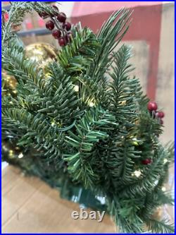 Balsam Hill Pine Peak 28 Wreath Open Box (Box damage/Broken Ornament) $199-Retu