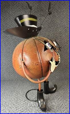 Binx Iron Halloween Springy Legs BENEDICT & LEOPOLD PUMPKIN Bats Folk Art 26