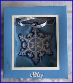 Boxed Wedgwood Christmas 2009 Blue & White Snowflake Ornament #588344 Jasperware