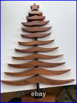 CRATE & BARREL LARGE 24Tall Wooden Ornament Christmas TREE Exc. Condition CRATE & BARREL LARGE 24Tall Wooden Ornament Christmas TREE Exc. Condition