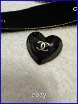 Chanel 2023 Christmas Limited Ribbon Charm Heart For Wrapping 113cm Black New Chanel 2023 Christmas Limited Ribbon Charm Heart For Wrapping 113cm Black New
