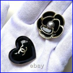 Chanel 2023 Christmas Ribbon Camellia Heart Charms of Holiday