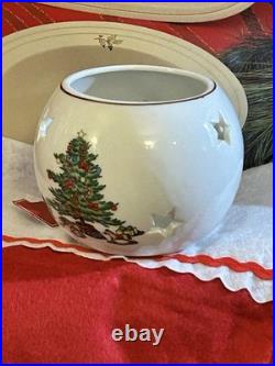 Christmas Dinnerware Lot Of 10