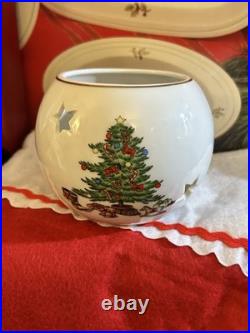 Christmas Dinnerware Lot Of 10