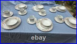 Christmas Gibson Dishes 6people Setting