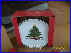 Crystala Christmas Tree with Present Design Dinnerware 18 Piece Grouping