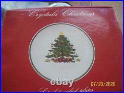 Crystala Christmas Tree with Present Design Dinnerware 18 Piece Grouping