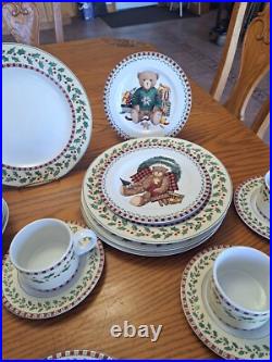 Debbie Mumm Vintage Christmas Bears 39 Pieces Dinnerware Grouping Sakura 1998