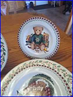 Debbie Mumm Vintage Christmas Bears 39 Pieces Dinnerware Grouping Sakura 1998