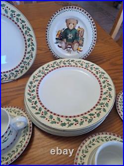 Debbie Mumm Vintage Christmas Bears 39 Pieces Dinnerware Grouping Sakura 1998