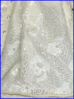December Diamonds skeleton bride & groom white ivory silver 33 skull