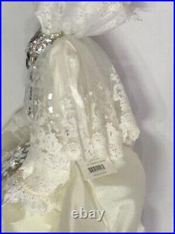 December Diamonds skeleton bride & groom white ivory silver 33 skull