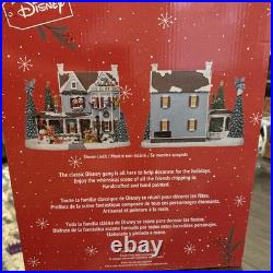 Disney 1487750 Building Holiday Decoration