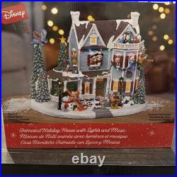 Disney 1487750 Building Holiday Decoration