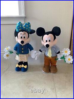 Disney Grand Floridian Mickey & Minnie Standing 22 Plush Flowers Seersucker Tie