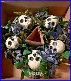 EUC Grandin Road 28 HALLOWEEN Midnight Butterfly Wreath SKULLS Original Box