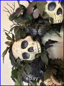 EUC Grandin Road 28 HALLOWEEN Midnight Butterfly Wreath SKULLS Original Box