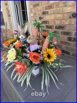 Easter Bunny Centerpiece, Blue Spring Centerpiece Décor, Spring Floral Arrangeme