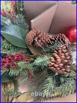 Frontgate Holiday Collection Florist's Choice 32 Decorated LED Wreath Christmas Frontgate Holiday Collection Florist's Choice 32 Decorated LED Wreath Christmas