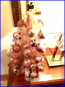 GORGEOUS BARBIE PINK CHRISTMAS TREE TABLE TOP WithORNAMENTS HALLMARK KEEPSAKE 28
