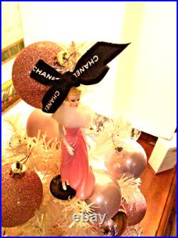 GORGEOUS BARBIE PINK CHRISTMAS TREE TABLE TOP WithORNAMENTS HALLMARK KEEPSAKE 28