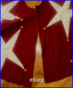 Garnet Hill Christmas Tree Skirt 100% Wool Red with White Star Appliqués Buttons
