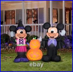 Gemmy 5.5' Wide Airblown Mickey and Minnie withPumpkins Disney Halloween Inflatabl