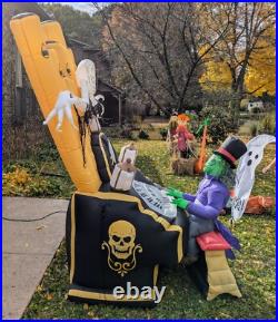 Gemmy 7' Foot Tall Creepy Organ Player Airblown Inflatable