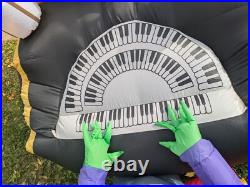 Gemmy 7' Foot Tall Creepy Organ Player Airblown Inflatable