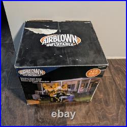 Gemmy 7' Foot Tall Creepy Organ Player Airblown Inflatable