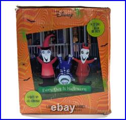 Gemmy Halloween Airblown 6. Ft Long Inflatable Lock, Shock and Barrel Inflatable