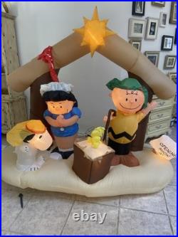 Gemmy Snoopy & Charlie Brown Christmas Play Nativity Scene 6 Feet Tall