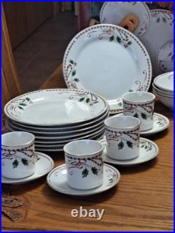 Gibson Everyday Vintage Festive Traditions Christmas Dishes 40 Pcs Service 8 Gibson Everyday Vintage Festive Traditions Christmas Dishes 40 Pcs Service 8