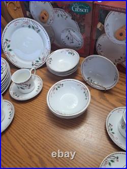 Gibson Everyday Vintage Festive Traditions Christmas Dishes 40 Pcs Service 8 Gibson Everyday Vintage Festive Traditions Christmas Dishes 40 Pcs Service 8