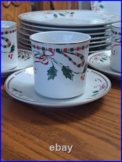 Gibson Everyday Vintage Festive Traditions Christmas Dishes 40 Pcs Service 8 Gibson Everyday Vintage Festive Traditions Christmas Dishes 40 Pcs Service 8