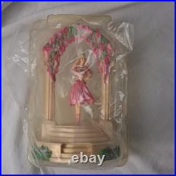 Hallmark Keepsake Barbie Princesses Ornament 2006 Sound Windup Motion Battery
